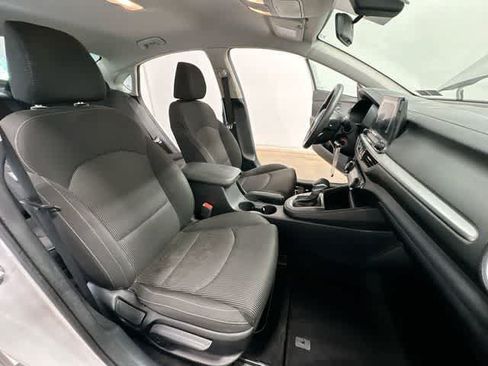 Used 2019 Kia Forte LXS FWD image 20