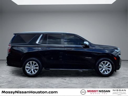 Used 2021 Chevrolet Tahoe Premier w/ Premium Package RWD image 8