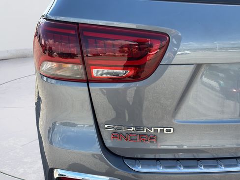 Used 2020 Kia Sorento SX FWD image 39