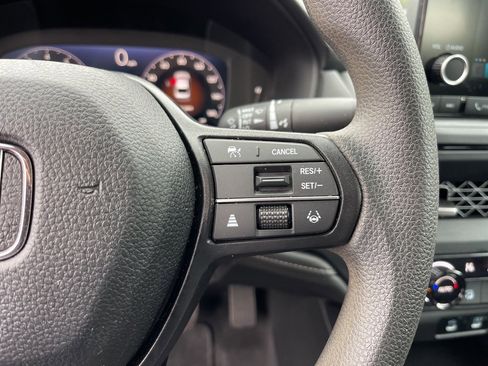 Certified 2025 Honda Accord SE image 21