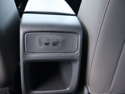 New 2026 Chevrolet Trax ACTIV w/ Sunroof Package FWD image 22