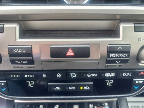 Used 2015 Lexus ES 350 w/ Luxury Package FWD image 26