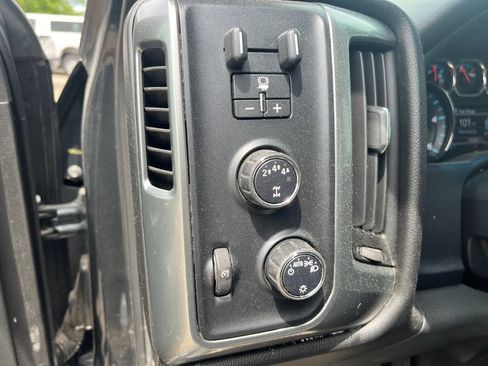 Used 2017 Chevrolet Silverado 2500 LT AWD/4WD image 13