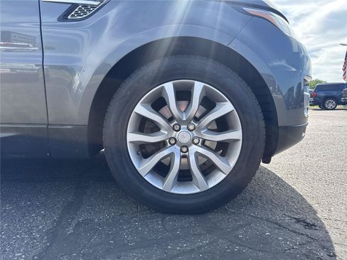 Used 2015 Land Rover Range Rover Sport HSE AWD/4WD image 9