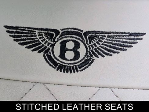 Used 2018 Bentley Bentayga AWD/4WD image 15