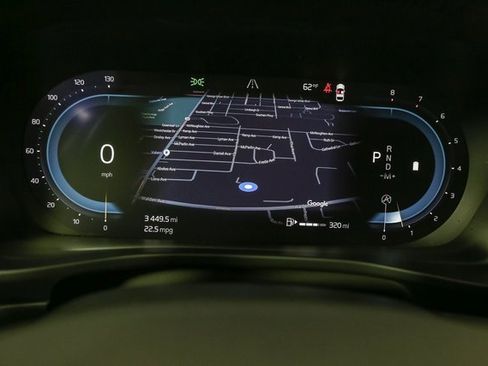 Used 2025 Volvo XC40 B5 Core image 34