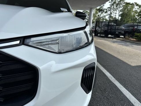 Certified 2023 Ford Escape ST-Line w/ Tech Pack #1 FWD image 9