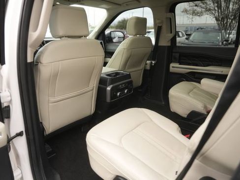 Used 2019 Ford Expedition Platinum image 24