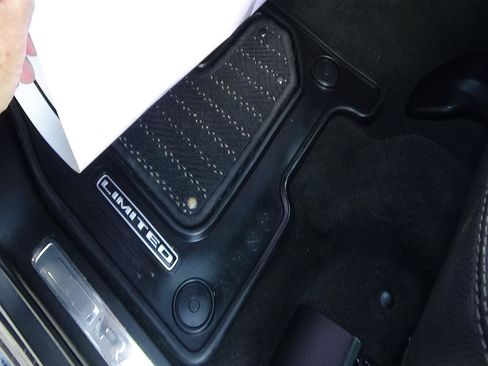 Used 2021 RAM 1500 Limited AWD/4WD image 22
