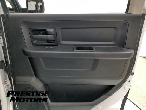 Used 2019 RAM 1500 Express w/ Wheel & Sound Group AWD/4WD image 27
