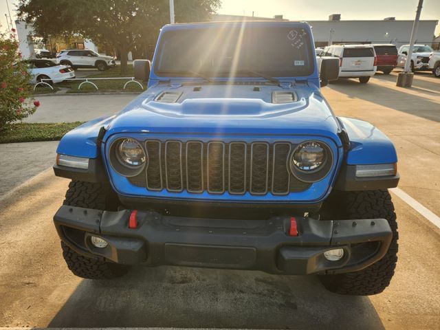 Used 2025 Jeep Wrangler Unlimited Rubicon AWD/4WD image 2