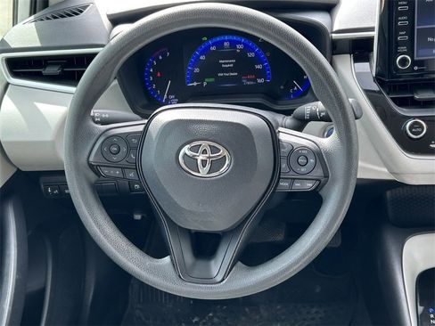 Used 2021 Toyota Corolla LE image 37