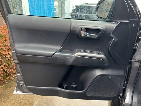 Used 2021 Toyota Tacoma TRD Pro image 16