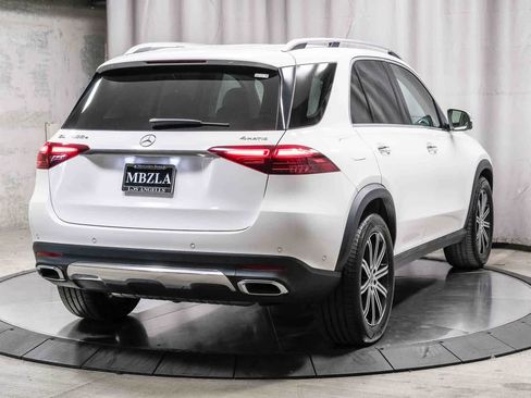Used 2026 Mercedes-Benz GLE 450e 4MATIC image 4