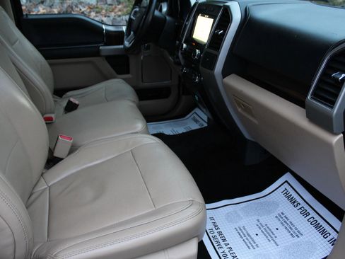 Used 2017 Ford F150 Lariat w/ Trailer Tow Package image 17