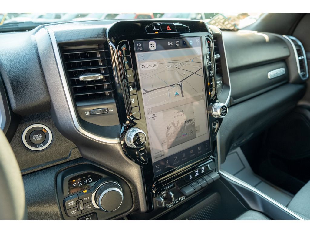 Used 2025 RAM 1500 Big Horn AWD/4WD image 22
