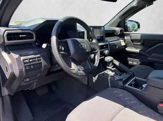 New 2026 Toyota Tacoma SR5 AWD/4WD video 3