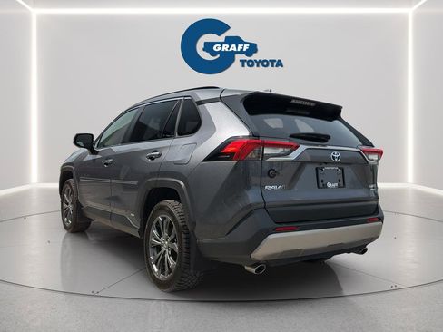 Used 2022 Toyota RAV4 Limited image 5