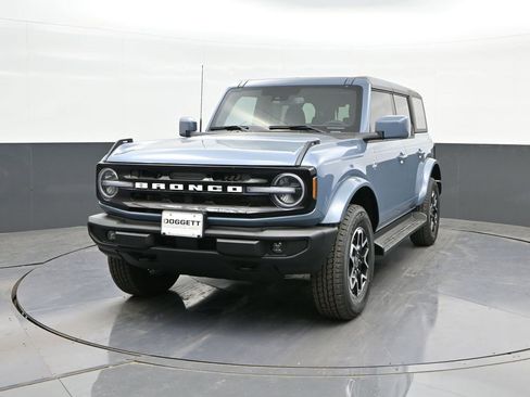 New 2025 Ford Bronco Outer Banks image 28