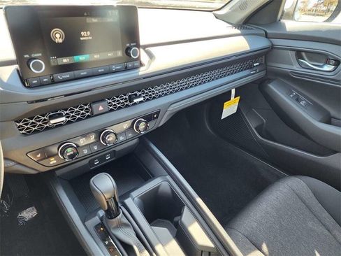 Certified 2024 Honda Accord EX image 26