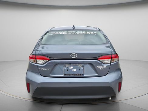 Used 2025 Toyota Corolla LE FWD image 6