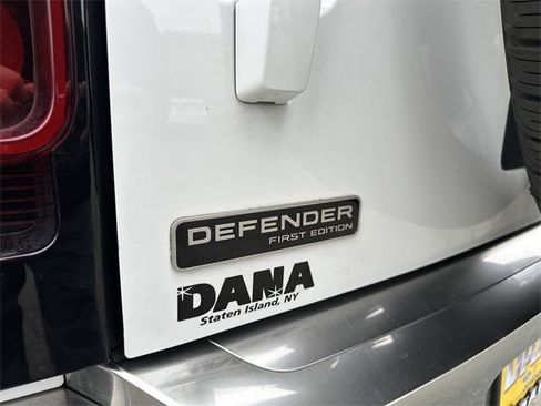 Used 2023 Land Rover Defender 130 First Edition image 44