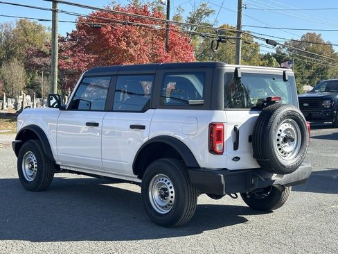 New 2025 Ford Bronco 4-Door image 7