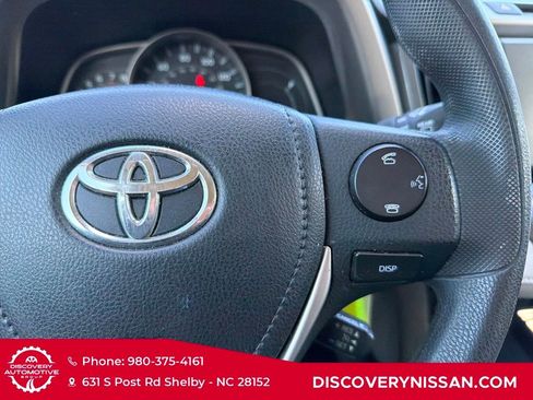 Used 2015 Toyota RAV4 XLE image 19