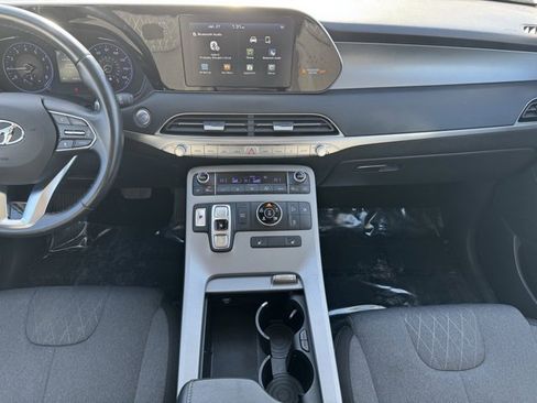 Used 2020 Hyundai Palisade SEL image 2