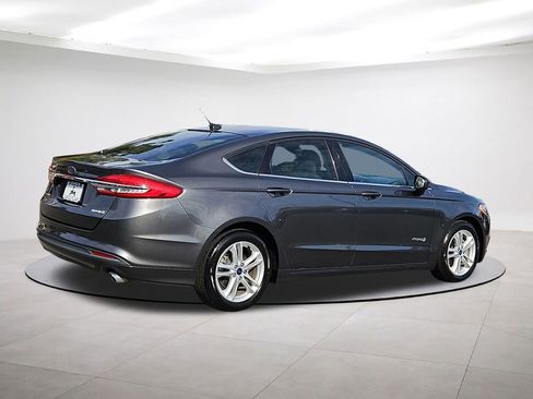 Used 2018 Ford Fusion S image 7