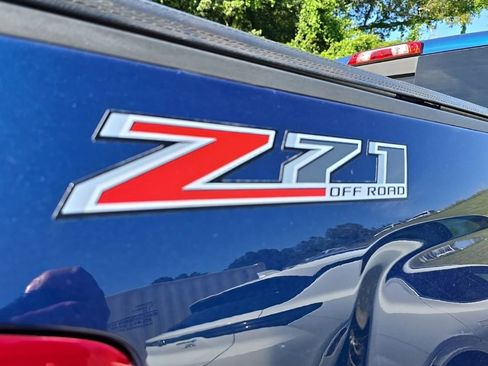 Used 2016 Chevrolet Silverado 1500 LTZ Z71 w/ LTZ Plus Package AWD/4WD image 12