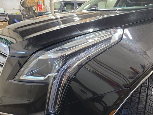 Used 2019 Cadillac XT5 Luxury image 32