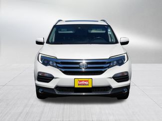 Used 2017 Honda Pilot Touring video 2