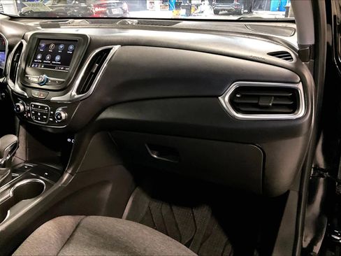 Used 2023 Chevrolet Equinox LT image 12