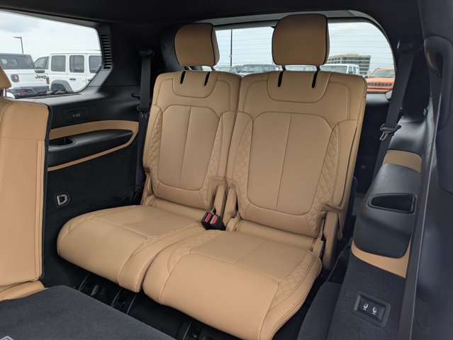 Certified 2025 Jeep Grand Cherokee L Summit AWD/4WD image 15