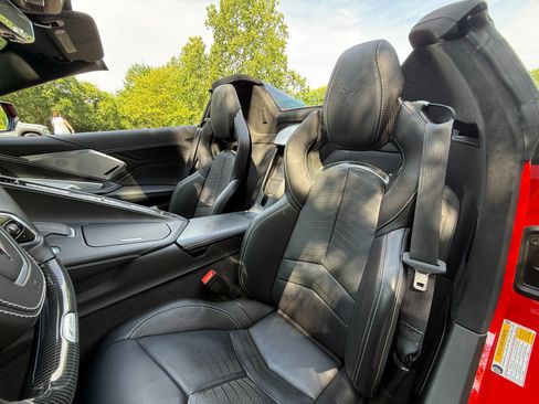 Used 2023 Chevrolet Corvette Z06 RWD image 35