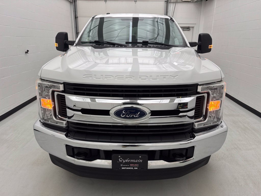 Used 2017 Ford F250 XLT w/ FX4 Off-Road Package AWD/4WD image 2