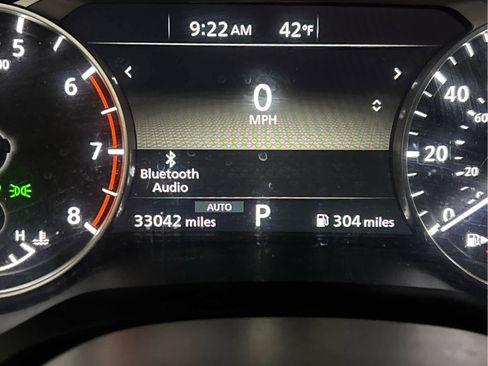 Used 2025 Nissan Rogue SV image 11