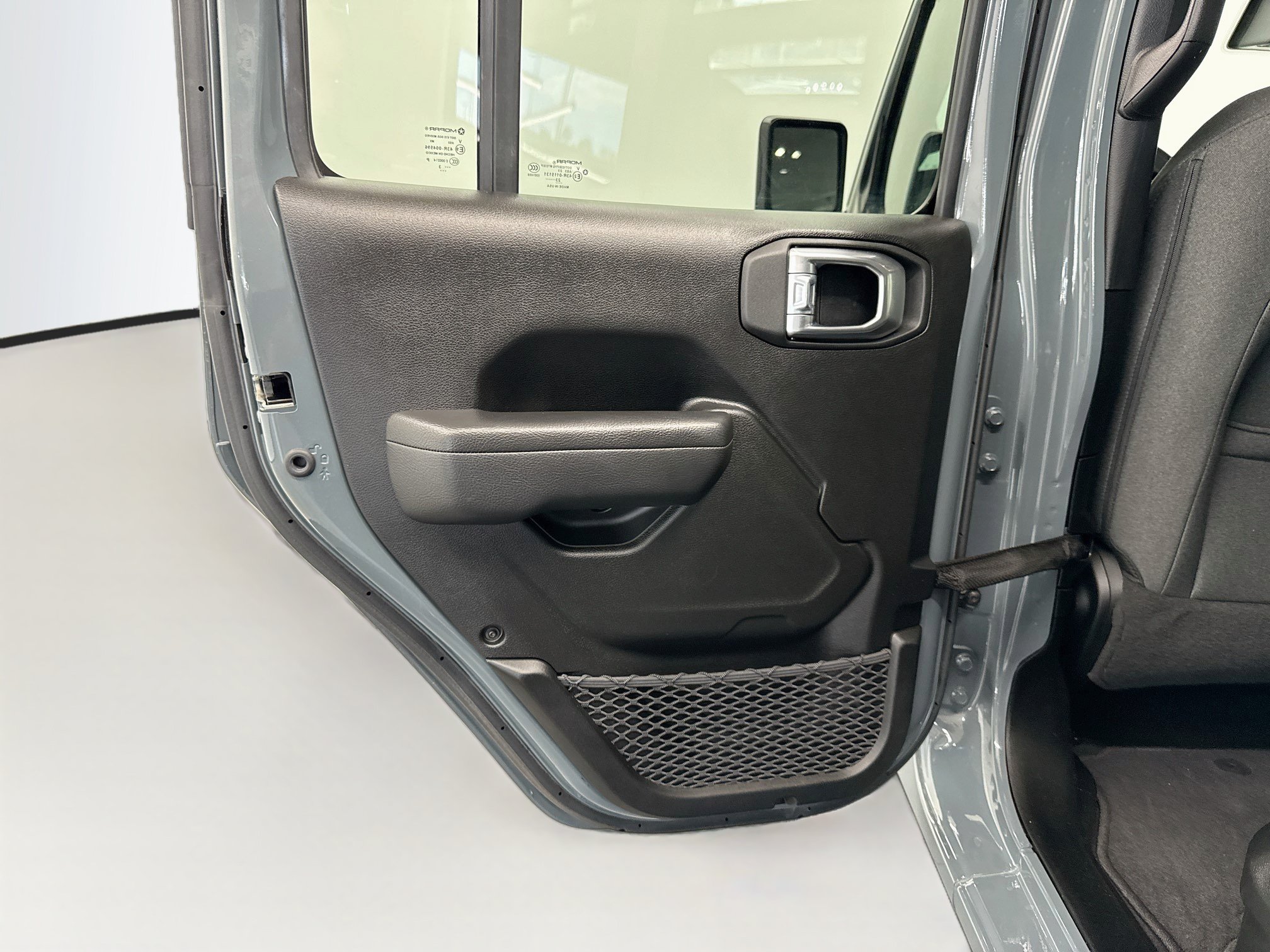 Used 2024 Jeep Wrangler Unlimited AWD/4WD image 25