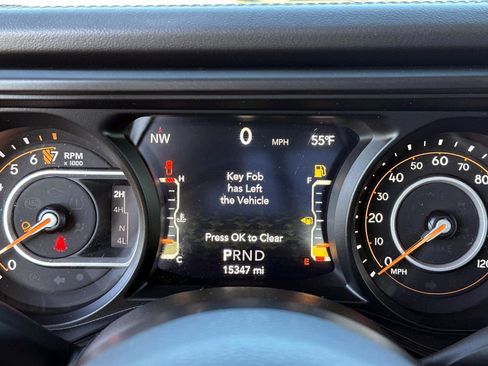 Certified 2024 Jeep Gladiator Mojave w/ Dual Top Group image 27