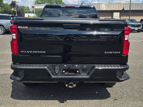 Used 2023 Chevrolet Silverado 1500 Custom AWD/4WD image 7