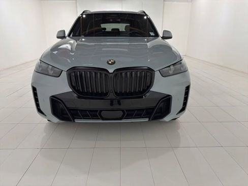 Certified 2024 BMW X5 xDrive40i w/ M Sport Package AWD/4WD image 8