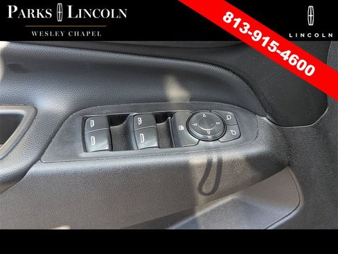 Used 2019 Chevrolet Equinox LT image 17