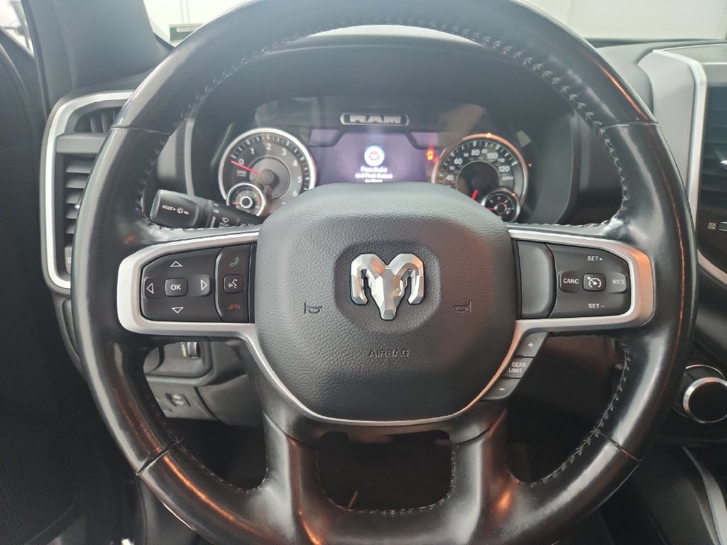 Used 2022 RAM 1500 Big Horn AWD/4WD image 6