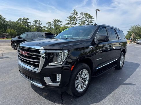 Used 2021 GMC Yukon SLT w/ SLT Premium Package AWD/4WD image 4