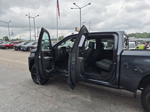 Used 2021 Chevrolet Silverado 1500 LT Trail Boss w/ Convenience Package II AWD/4WD image 17