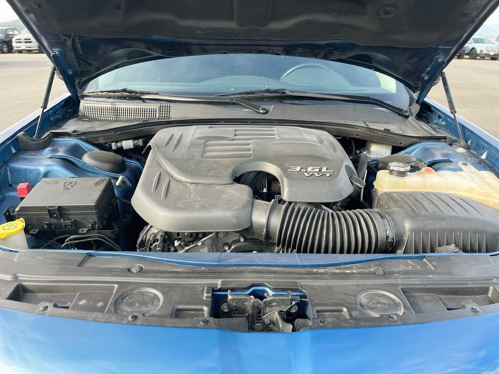 Used 2022 Chrysler 300 Touring w/ Sport Appearance Package AWD/4WD image 27