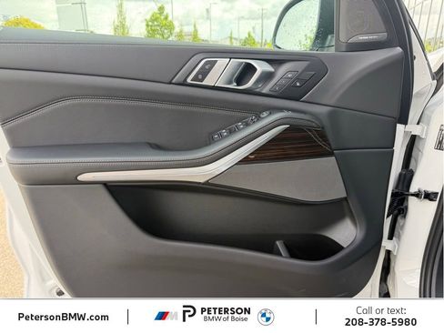 New 2026 BMW X5 xDrive40i AWD/4WD image 14