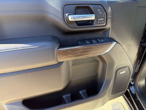 Certified 2022 Chevrolet Silverado 2500 High Country w/ Technology Package image 27