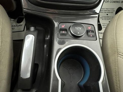 Used 2016 Ford Escape Titanium w/ Equipment Group 301A AWD/4WD image 17